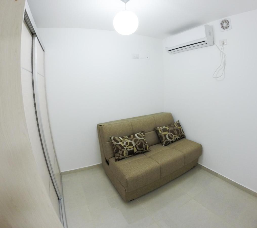 Appartamento Great Location Fully Equipped Eilat Esterno foto