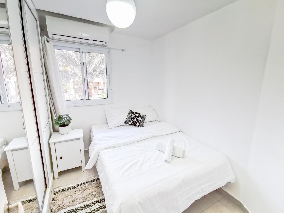 Appartamento Great Location Fully Equipped Eilat Esterno foto